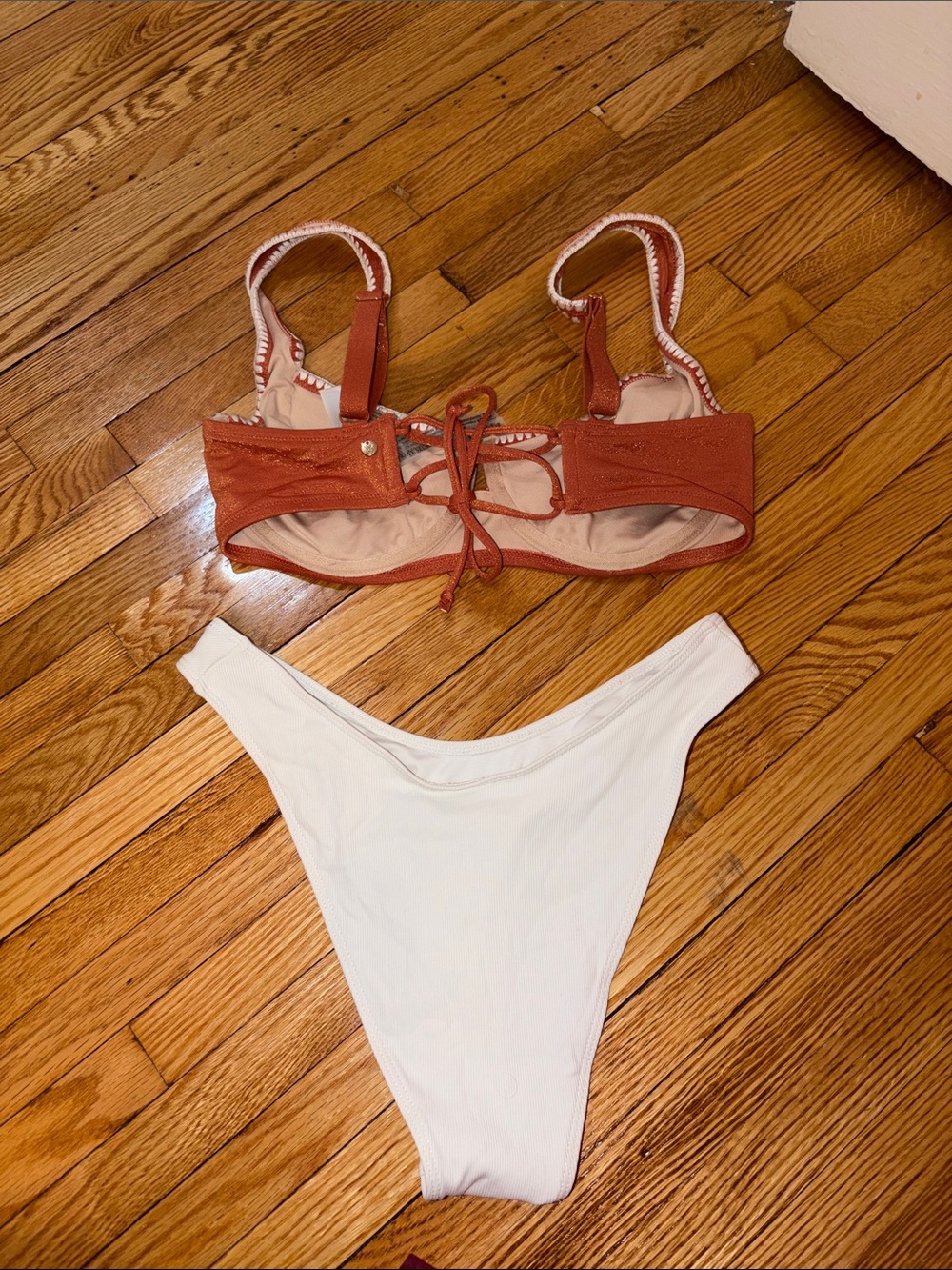 Underwire Bikini - Picture 2 of 4